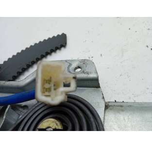 ELEVALUNAS DELANTERO... 2