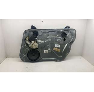 ELEVALUNAS DELANTERO...