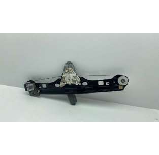 ELEVALUNAS TRASERO DERECHO...