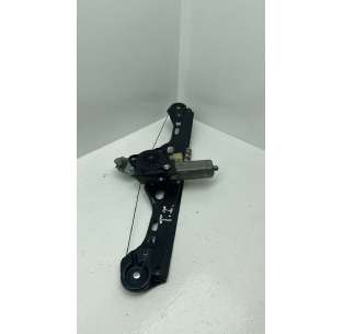 ELEVALUNAS TRASERO...