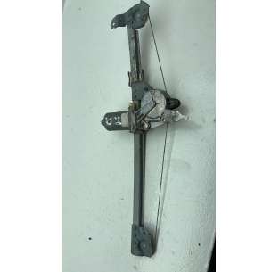 ELEVALUNAS TRASERO DERECHO...