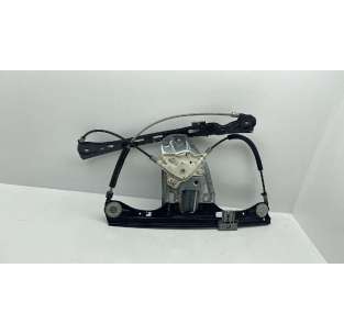 ELEVALUNAS DELANTERO...