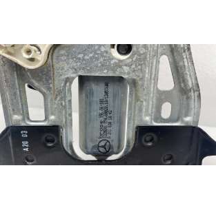 ELEVALUNAS DELANTERO... 2