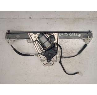 ELEVALUNAS TRASERO...