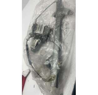 ELEVALUNAS DELANTERO...