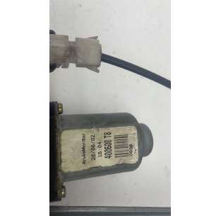 ELEVALUNAS TRASERO DERECHO...