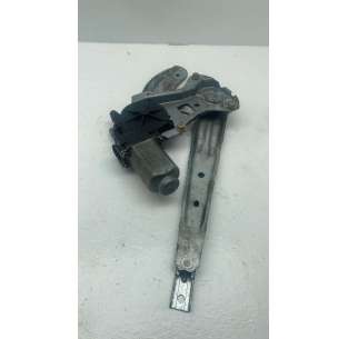 ELEVALUNAS TRASERO DERECHO...