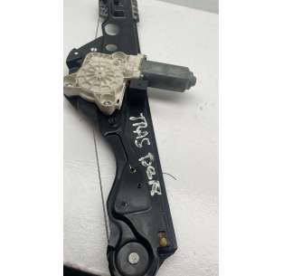 ELEVALUNAS TRASERO DERECHO...