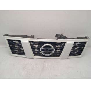 REJILLA DELANTERA NISSAN...