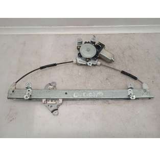 ELEVALUNAS DELANTERO...