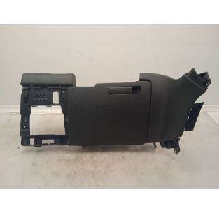 GUANTERA PEUGEOT 5008 -...