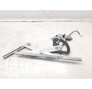 ELEVALUNAS DELANTERO...