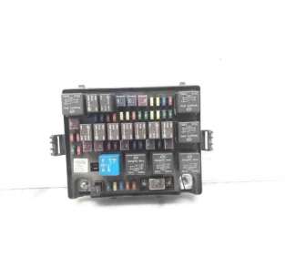 CAJA RELES / FUSIBLES...