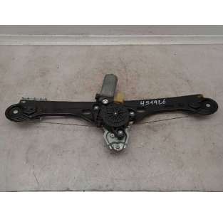 ELEVALUNAS TRASERO DERECHO...