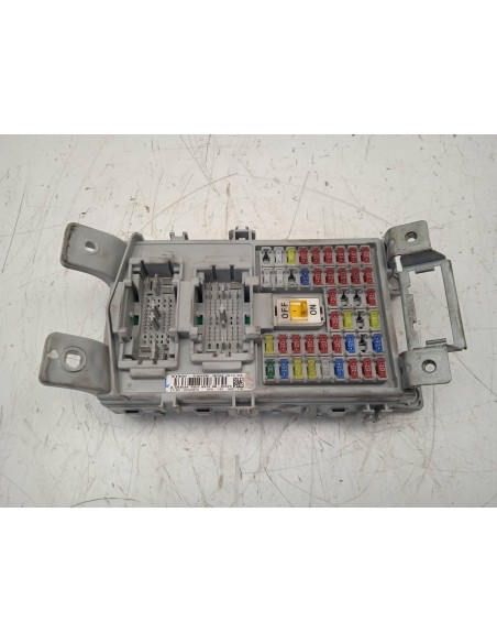 Recambio de caja reles / fusibles para hyundai i20 tecno le referencia OEM IAM 91955C8520  