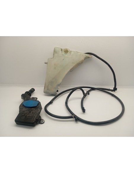 Recambio de deposito limpia para audi a4 ber. (b8) básico referencia OEM IAM 8T1955463B  