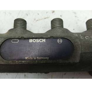 RAMPA INYECTORA AUDI A8... 2