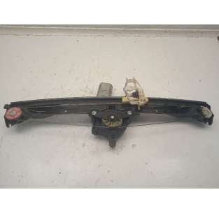 ELEVALUNAS DELANTERO...