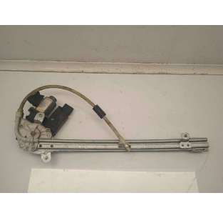 ELEVALUNAS TRASERO DERECHO...