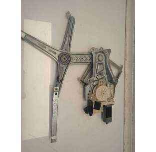 ELEVALUNAS DELANTERO...