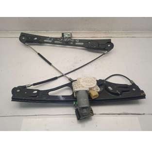 ELEVALUNAS DELANTERO...