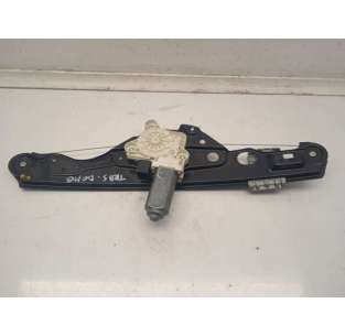 ELEVALUNAS TRASERO DERECHO...