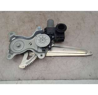 ELEVALUNAS TRASERO DERECHO...