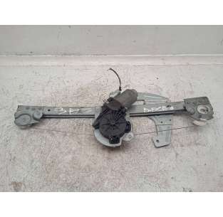 ELEVALUNAS DELANTERO...