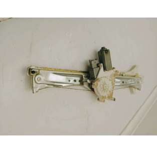 ELEVALUNAS TRASERO...