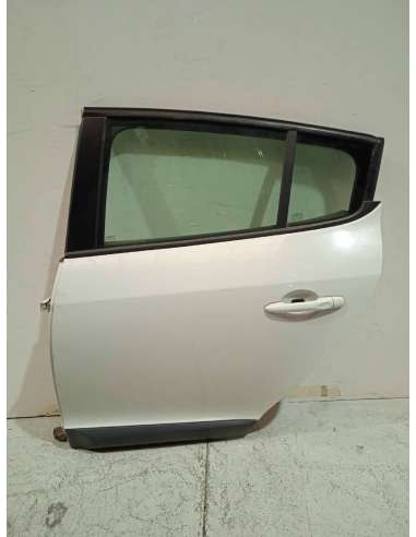 PUERTA TRASERA IZQUIERDA RENAULT...