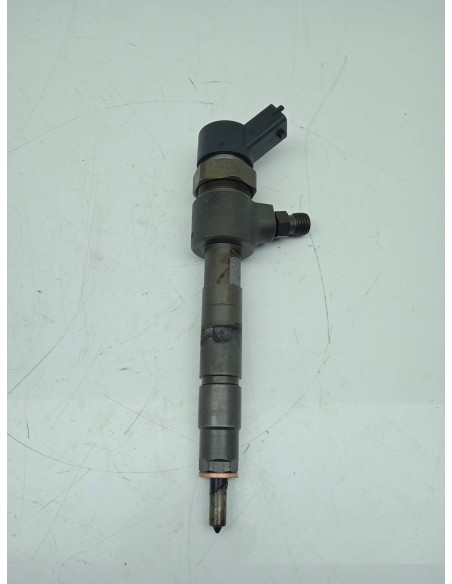 Recambio de inyector para fiat bravo (182) 1.9 jtd cat referencia OEM IAM 0445110002  