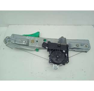 ELEVALUNAS TRASERO...