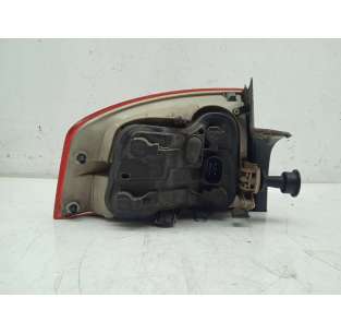 PILOTO TRASERO DERECHO AUDI... 2