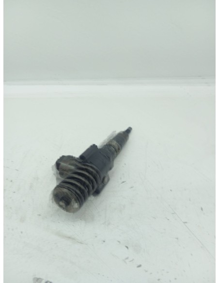 Recambio de inyector para audi a6 berlina (4f2) 2.0 tdi referencia OEM IAM 03G130073G  