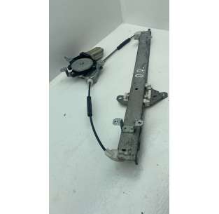 ELEVALUNAS DELANTERO...