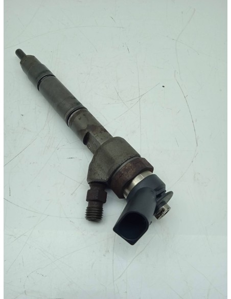 Recambio de inyector para smart forfour 1.5 cdi cat referencia OEM IAM 0445110167  