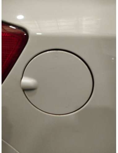 TAPA EXTERIOR COMBUSTIBLE SKODA FABIA...