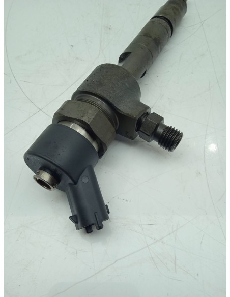 Recambio de inyector para fiat punto berlina (188) 1.9 jtd cat referencia OEM IAM 0445110019  