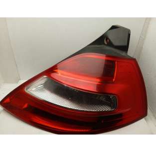 PILOTO TRASERO DERECHO...