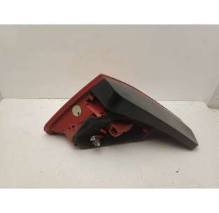 PILOTO TRASERO DERECHO... 2