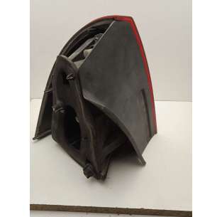 PILOTO TRASERO DERECHO... 2