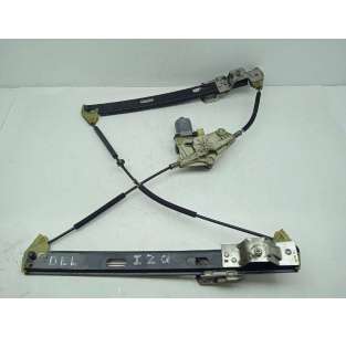 ELEVALUNAS DELANTERO...