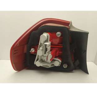 PILOTO TRASERO DERECHO BMW... 2