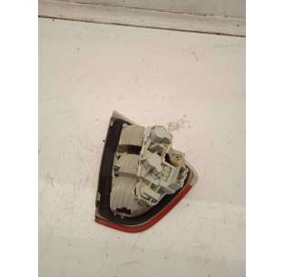 PILOTO TRASERO DERECHO... 2