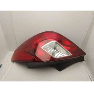 PILOTO TRASERO DERECHO OPEL...