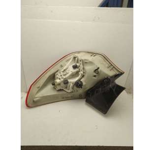 PILOTO TRASERO IZQUIERDO... 2