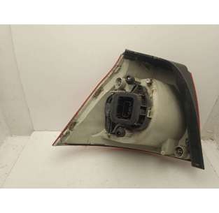 PILOTO TRASERO DERECHO... 2