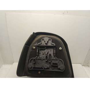 PILOTO TRASERO DERECHO... 2