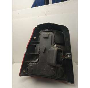 PILOTO TRASERO DERECHO... 2