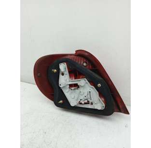 PILOTO TRASERO DERECHO... 2